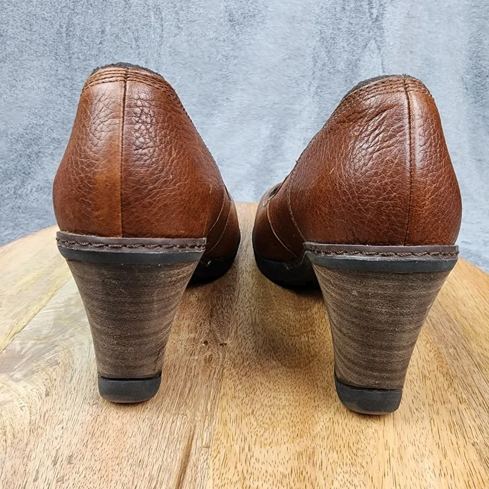 Timberland Pumps Women's 9.5 Wide Brown Leather Comfort Slip On Heels Shoes_4